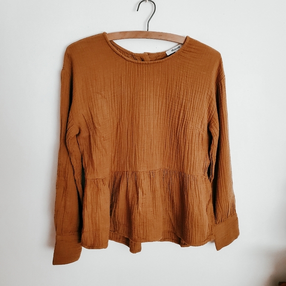 Lightspun Button-Back Peplum Top - Picture 3 of 7